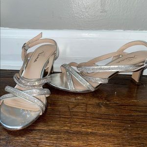 Sparkle silver heels